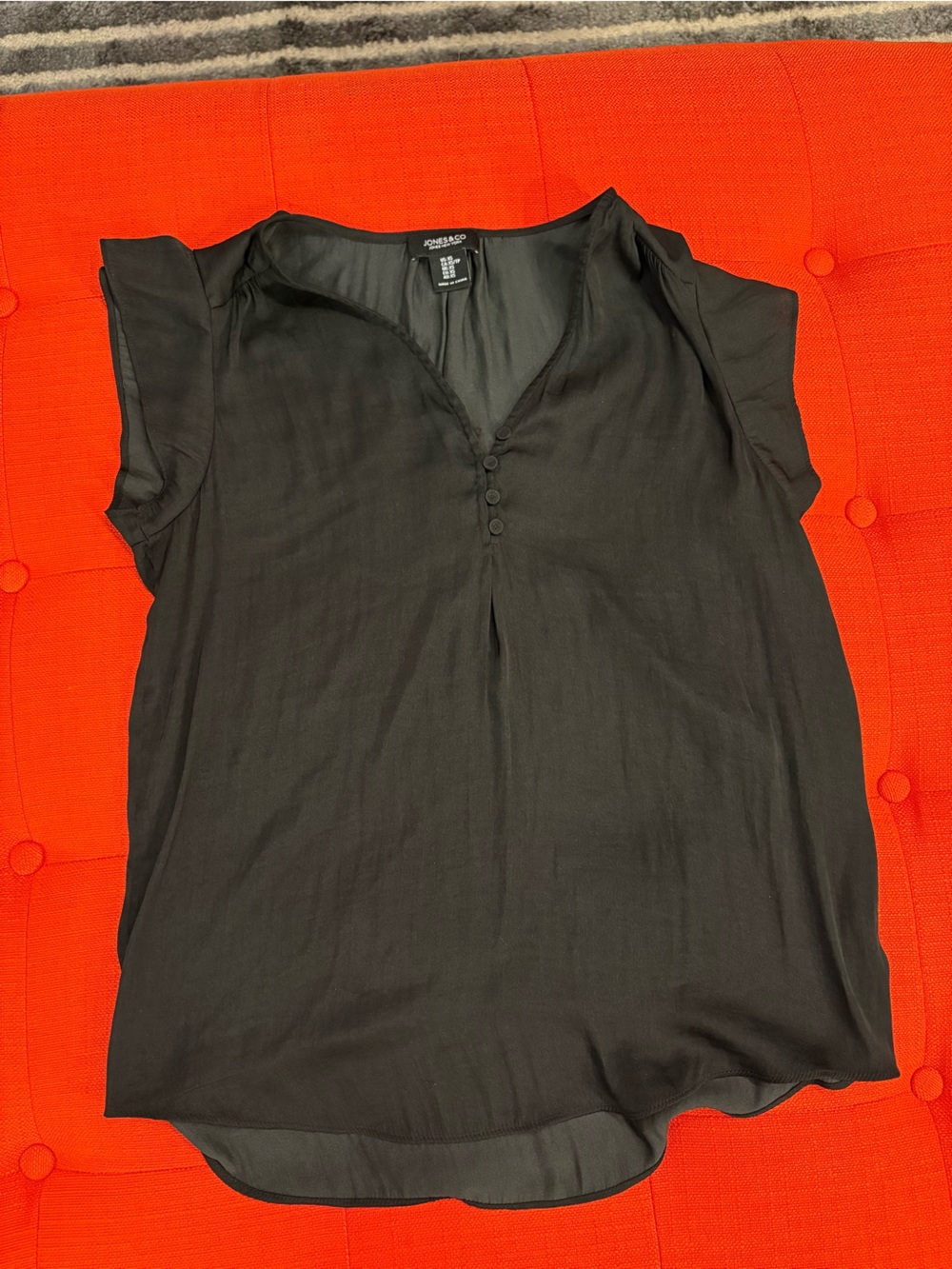 Jones New York Black Short-Sleeve Button V-Neck Blouse